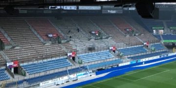 Le virage Ouest du stade de la Meinau