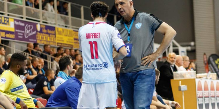 Deni Lathoud sur le banc de l'ESSAHB