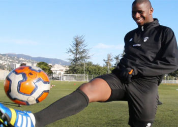 L'ancien joueur du Racing Massiré Kanté