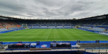 La pelouse de la Meinau fait peau neuve