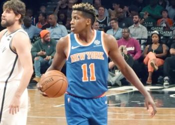 SIG : un maillot de Frank Ntilikina mis aux enchères