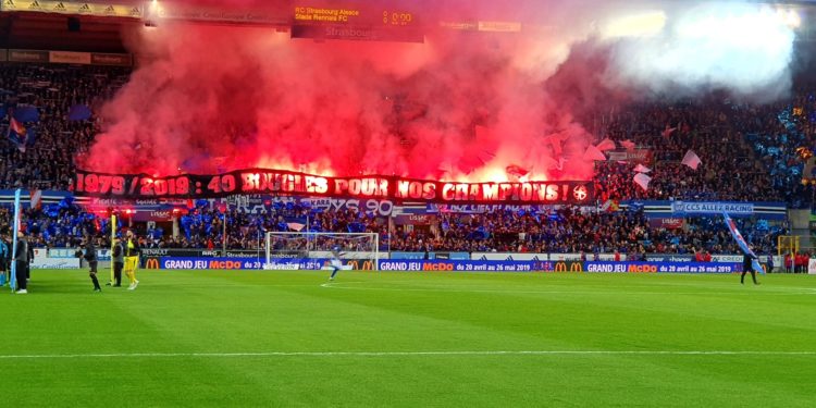 Retour des fumigènes dans les stades ?