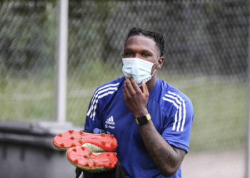 Longue absence pour Lebo Mothiba