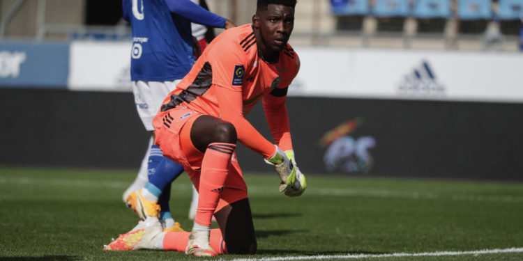 Le Racing se fait croquer par Lyon