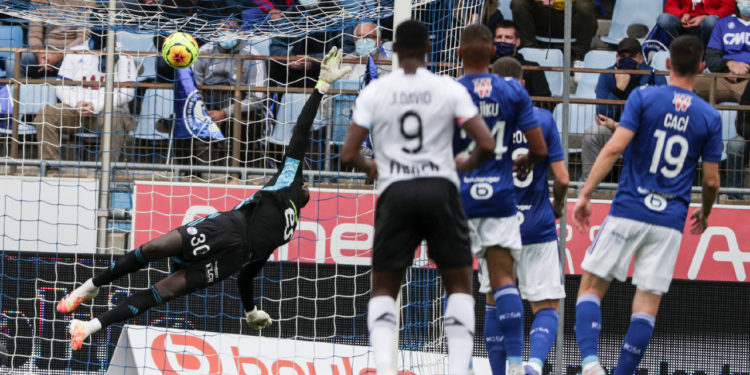 Le Racing s’incline encore…