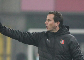 À dix le Racing tient le nul !