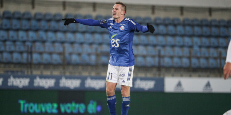 Nîmes s’incline face à l’OM en ouverture de la 13ème journée