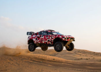 Dakar : première étape compliquée pour Sébastien Loeb