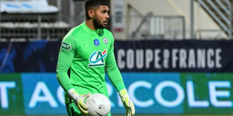 Dimitry Bertaud devrait être aligné face au Racing