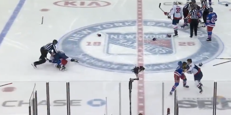 NHL : une bagarre générale lors de Washington – New York !