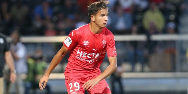 Le Racing intéressé par un Nîmois !