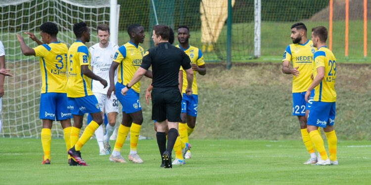 Ismaïl Aaneba premier buteur de la saison du FC Sochaux