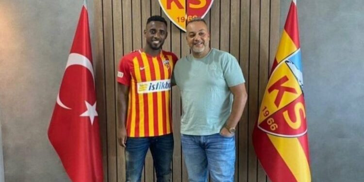 Lionel Carole officiellement à Kayserispor !