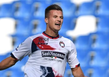 Un arrière gauche proche du Racing !