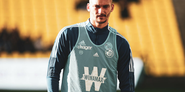 Ludovic Ajorque automatiquement suspendu face à Reims