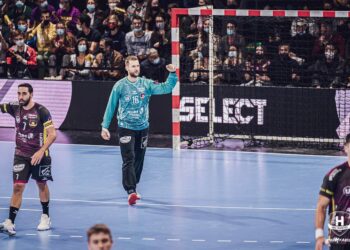 Handball 🎥 : l’exceptionnelle double parade de Mickaël Robin