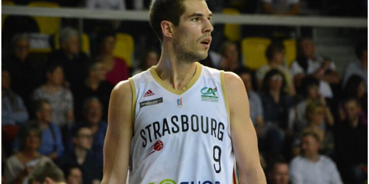 Élite. Vers le 500ème match de Jérémy Leloup