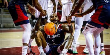 BCL. Vidéo 🎥 : la bâche monstrueuse signée Ike Udanoh (Strasbourg)