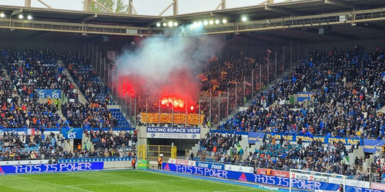 Malgré l’absence des supporters lyonnais, le Racing ouvre la tribune « visiteurs »