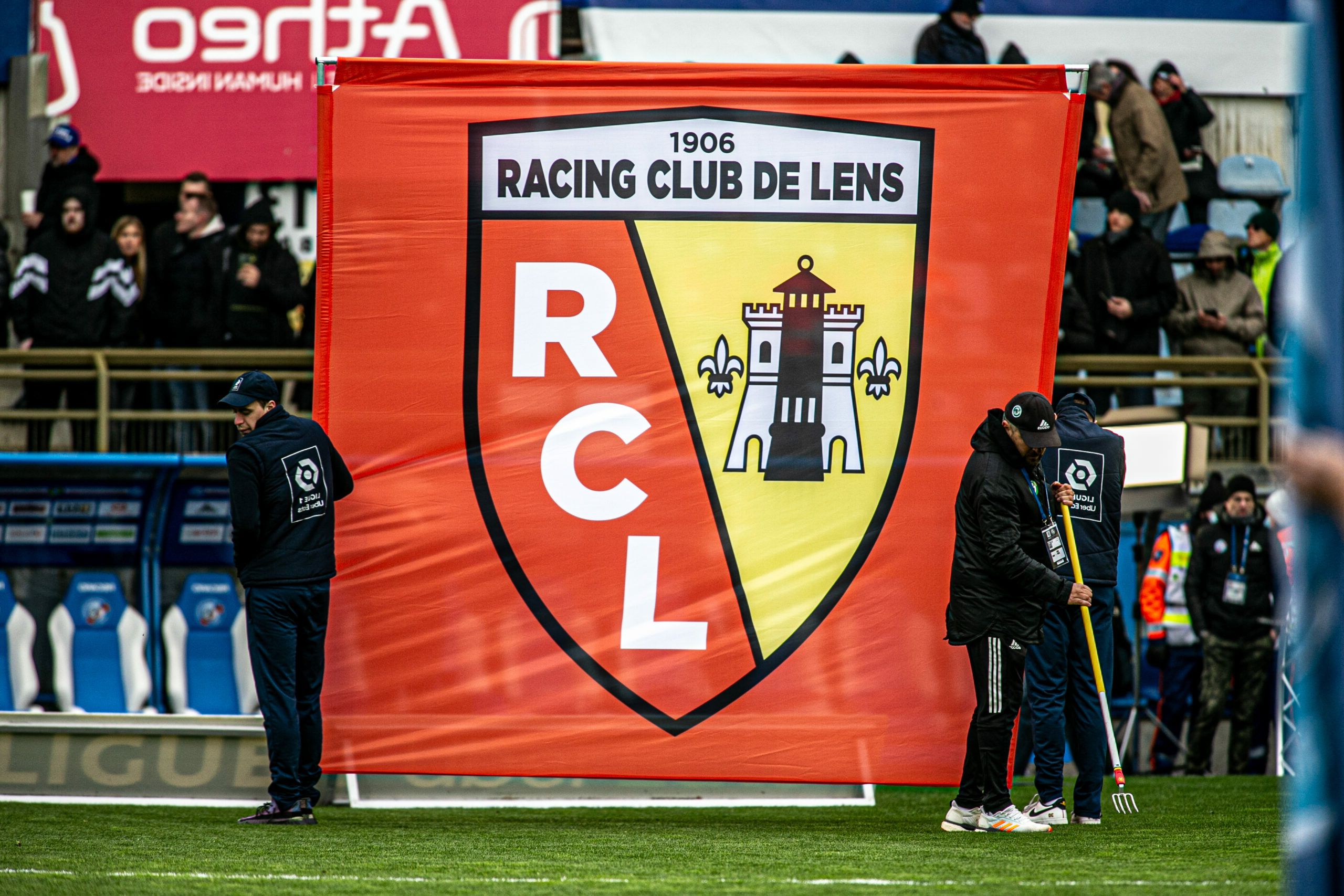Report demandé par le Racing : un débat qui enflamme la Ligue 1