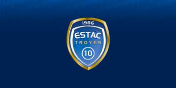ESTAC-RCSA : le Racing fera face à un champion du monde !