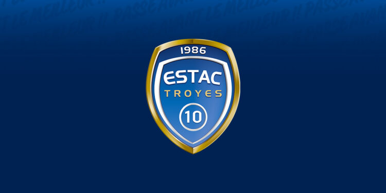 ESTAC-RCSA : le Racing fera face à un champion du monde !