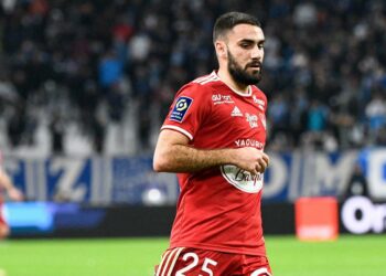 Romain Del Castillo suspendu face au Racing