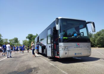Un bus en panne, les supporters trouvent une solution