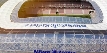 Carton rouge aux supporters niçois