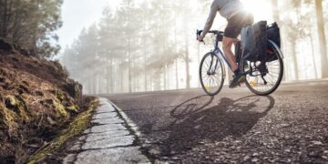 Commencer à faire du vélo : les avantages du cyclotourisme