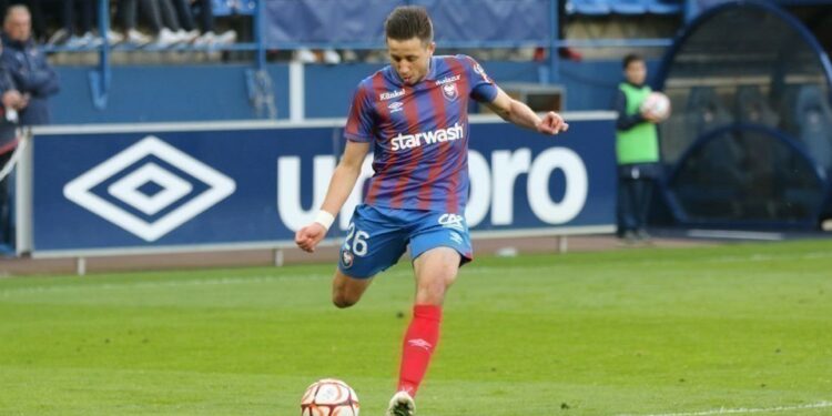 Mehdi Chahiri file en prêt