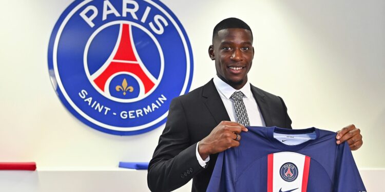 Mercato Ligue 1 : les 6 infos à ne pas manquer ce 26 juillet
