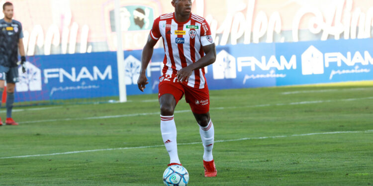 Un joueur d’Ajaccio suspendu face au Racing