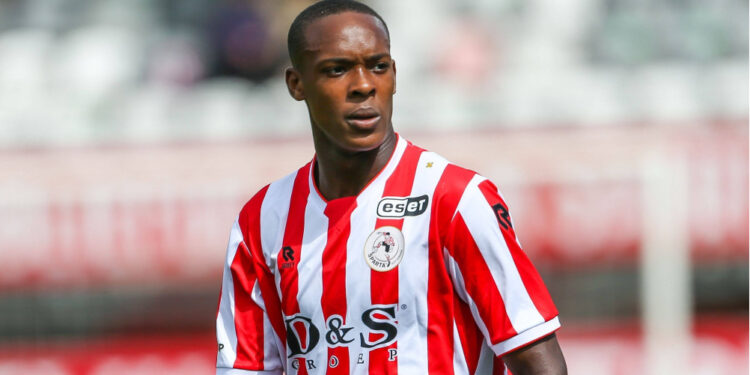 Emanuel Emegha vers le Racing ?