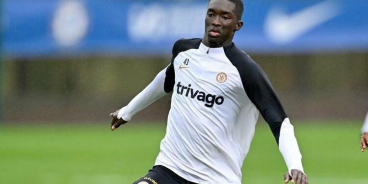 Avant de signer au Racing, Pape Diong (17 ans) s’entraîne avec Chelsea