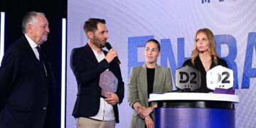 Vincent Nogueira, élu meilleur entraîneur de D2 !
