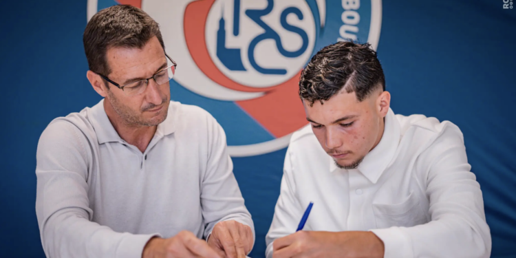 Samir El Mourabet signe un contrat professionnel !