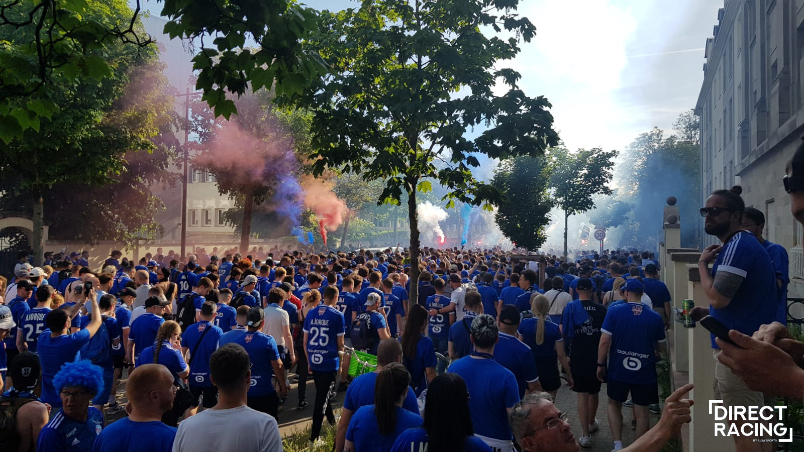 Les Ultra Boys appellent à une Meinau en bleu pour accueillir les joueurs avant le Rayo