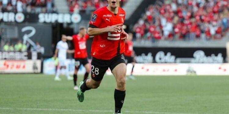 Le Racing s’intéresse à Matthis Abline !