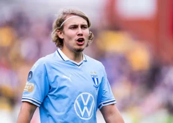 Un crack Suédois va signer