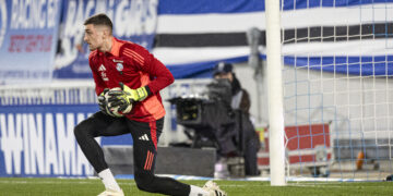 Vidéo : Les parades de Petrovic face à Lille