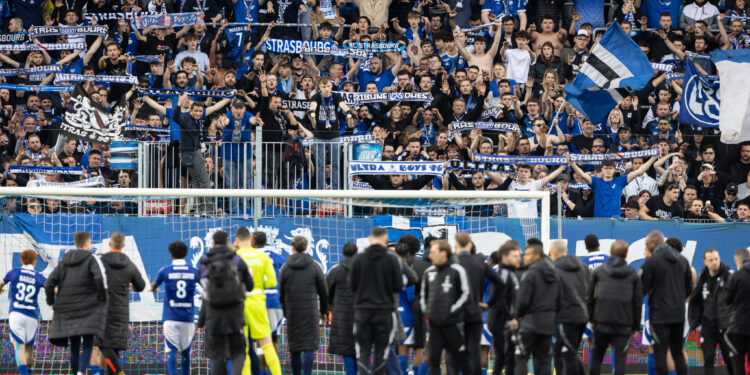 Strasbourg s’impose, mais reste sous pression