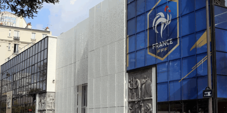 La LFP s’apprête à disparaître !