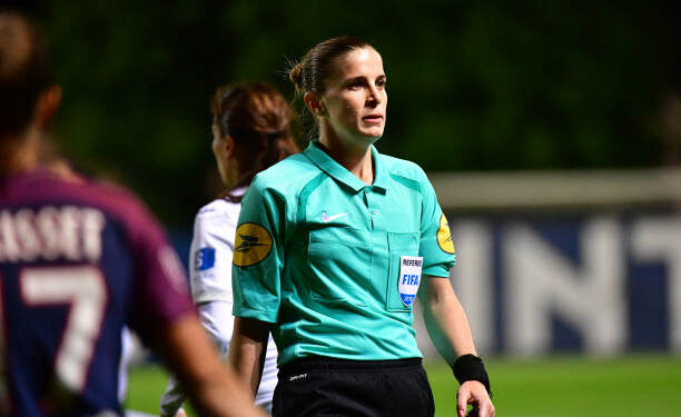 Victoria Beyer, une arbitre alsacienne  au rayonnement international