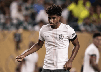 Chelsea large vainqueur du Paris SG et champion du monde, Santos entré en jeu