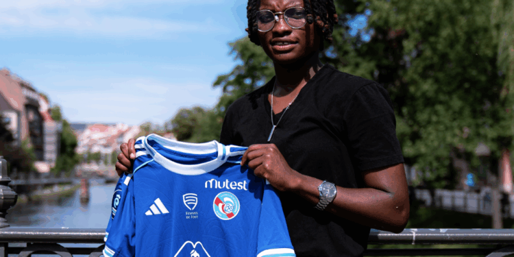 Une autre internationale signe au Racing !