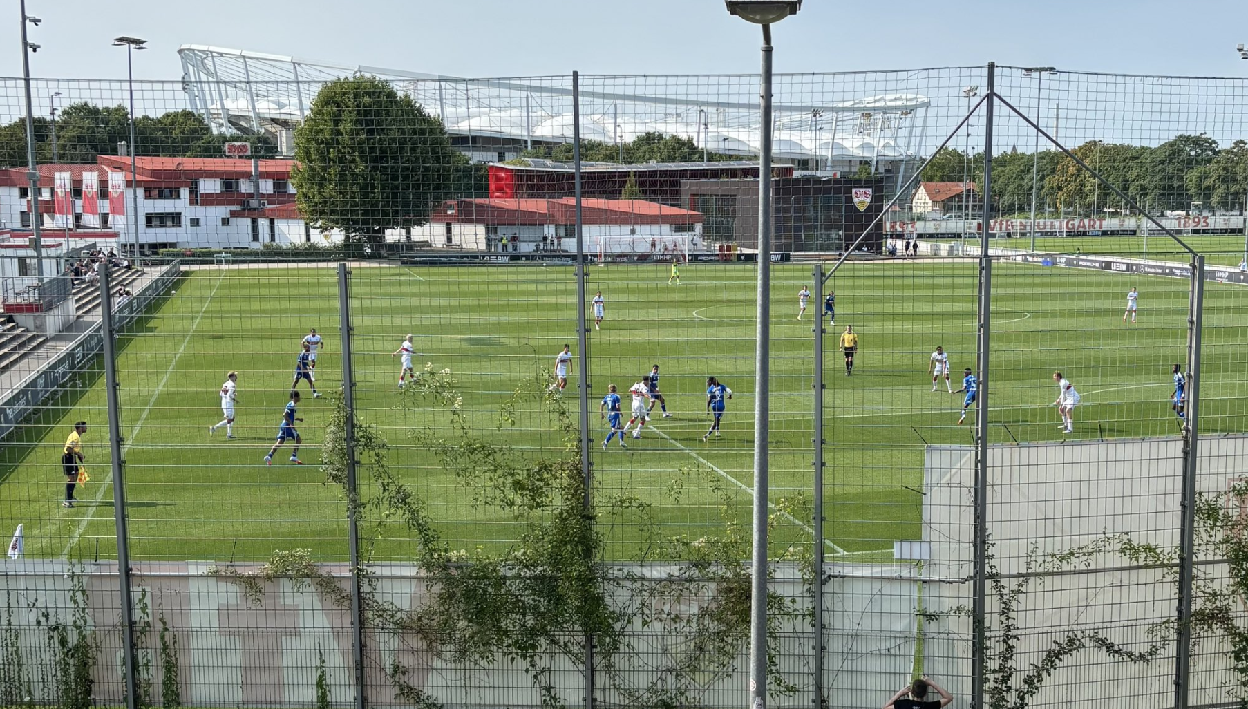 Le Racing corrigé 7-1 face à Stuttgart lors d’une opposition à huis clos