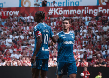 Liam Rosenior : « Emegha et Panichelli travaillent fort pour l’équipe »