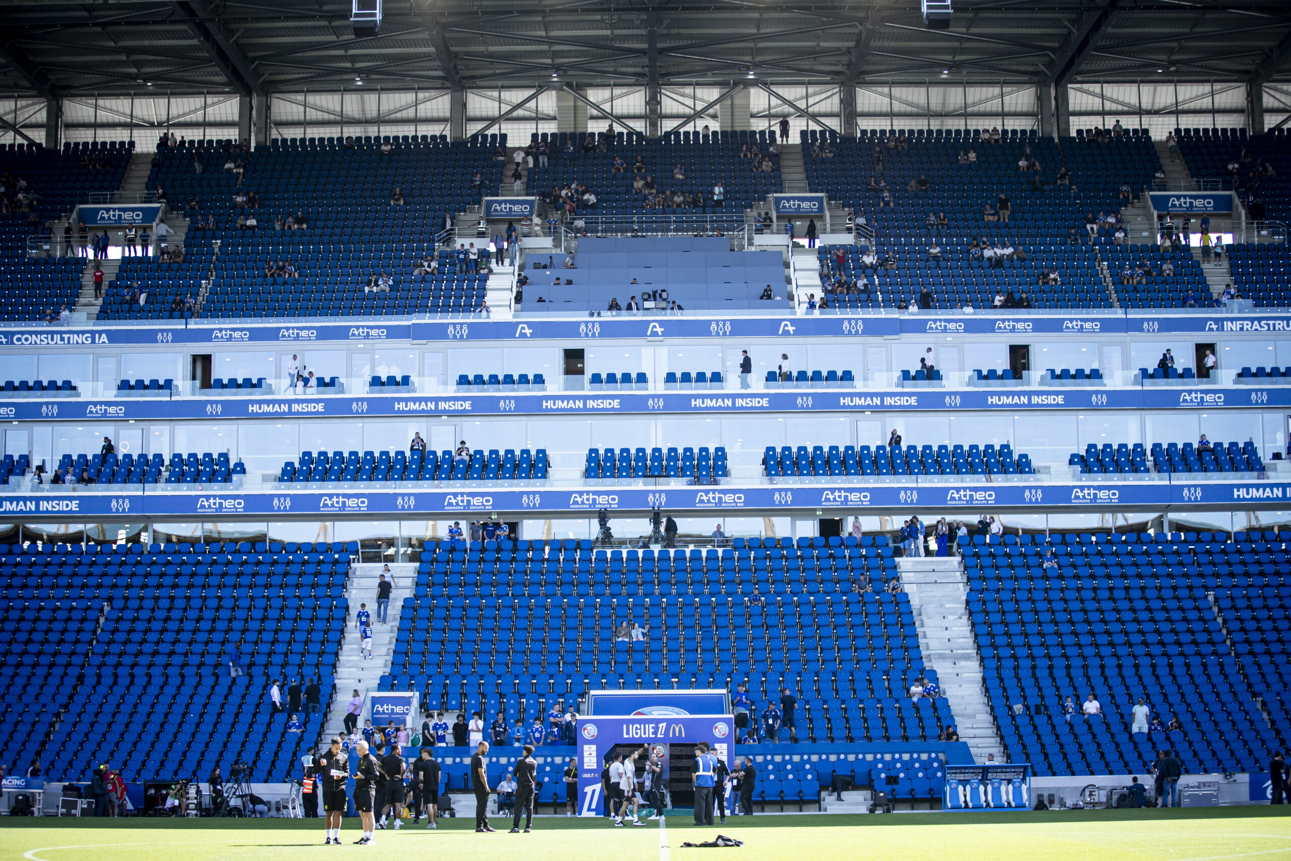 La Renaissance Architecturale de la Meinau : Plus qu’un Stade, un Symbole d’Ambition