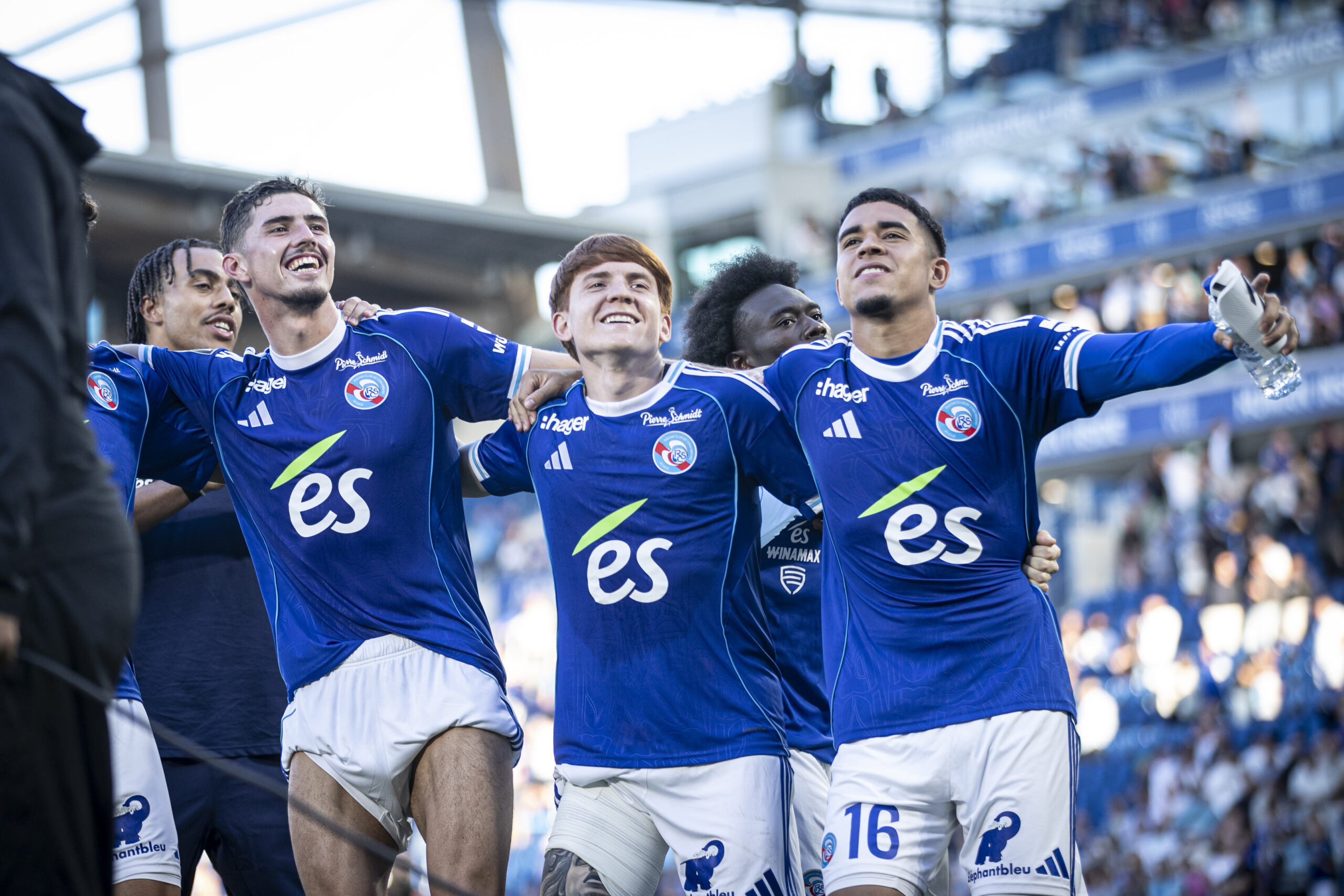 Les matches du Racing contre le Paris FC et Marseille programmés !